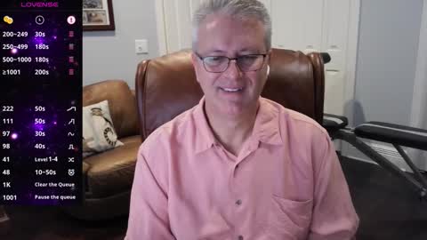 Snapshot of justavoyeurhere chatting on October 31, 2025, 1:23 pm Michael online show from October 31, 2025, 1:23 pm