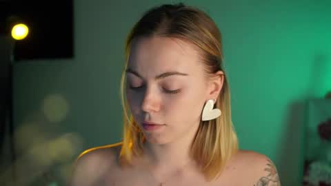 Alexa online show from February 9, 2025, 9:28 pm