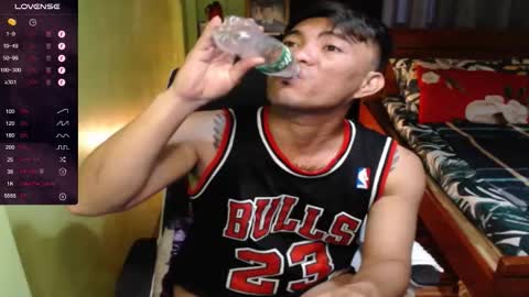 Karl online show from October 25, 2025, 6:43 am