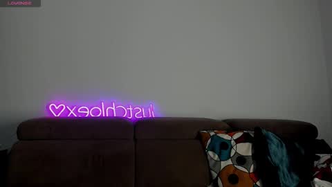 Snapshot of justchloex chatting on October 31, 2025, 7:09 am Chloe online show from October 31, 2025, 7:09 am