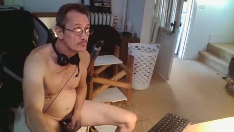Snapshot of justdoug999 chatting on September 28, 2025, 9:09 pm BetaDougie online show from September 28, 2025, 9:09 pm