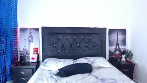 JUSTIN online show from February 17, 2025, 4:26 pm