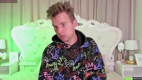 Arthur online show from November 30, 2025, 8:18 am