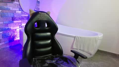  justin  online show from March 16, 2026, 5:50 pm