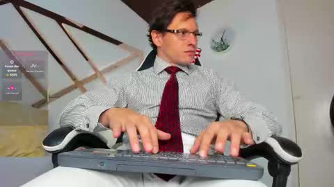 Justin  online show from December 23, 2025, 2:53 am