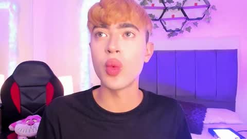 Justin online show from October 2, 2025, 11:28 am