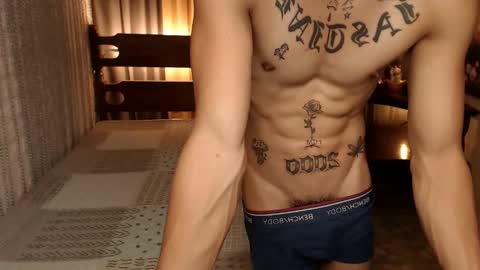 justine_hunk online show from December 19, 2024, 2:23 am