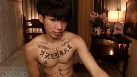 justine_hunk online show from December 22, 2024, 6:59 pm