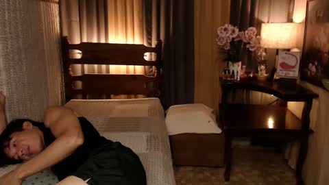 justine_hunk online show from December 31, 2024, 2:08 am