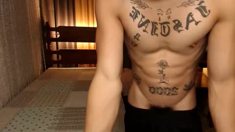 justine_hunk online show from January 14, 2025, 2:00 pm