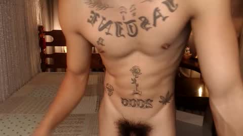 justine_hunk online show from October 28, 2025, 4:49 am