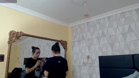 Justine online show from March 9, 2025, 4:05 am