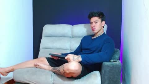 justinfuller_31 online show from February 2, 2026, 6:39 pm