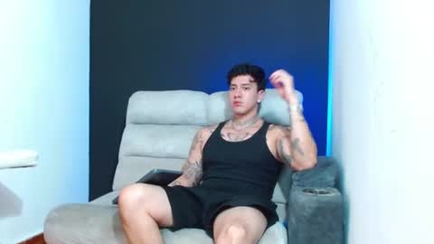 justinfuller_31 online show from June 11, 2026, 2:53 am