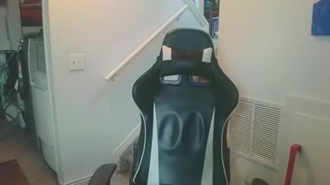 justintym69 online show from April 10, 2026, 9:52 pm