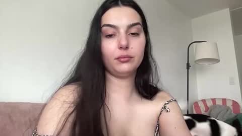 Jess online show from February 17, 2026, 10:49 pm