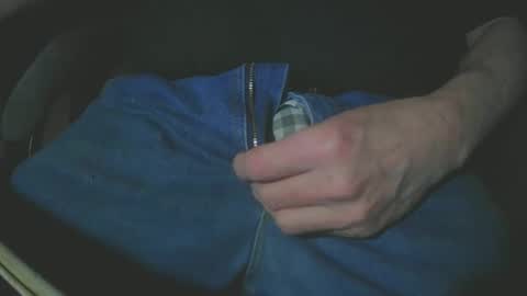 Justme39057 online show from December 8, 2024, 7:43 pm