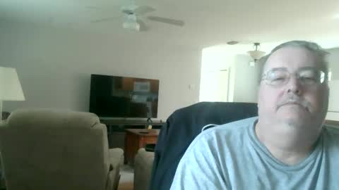 Snapshot of justmedm64 chatting on December 28, 2024, 5:14 pm justmedm64 online show from December 28, 2024, 5:14 pm