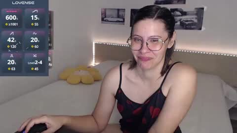 Snapshot of justmexy7 chatting on December 2, 2024, 5:04 am Julie online show from December 2, 2024, 5:04 am