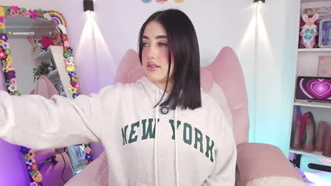 Emy online show from April 7, 2026, 11:48 pm