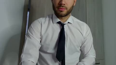 Snapshot of justynxxx1 chatting on February 25, 2025, 5:41 am Justin online show from February 25, 2025, 5:41 am