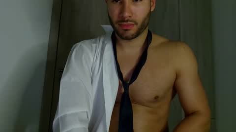 Snapshot of justynxxx1 chatting on October 30, 2025, 10:32 pm Justin online show from October 30, 2025, 10:32 pm