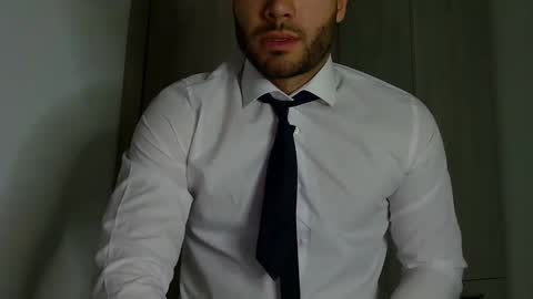 Snapshot of justynxxx1 chatting on December 14, 2025, 12:05 am Justin online show from December 14, 2025, 12:05 am