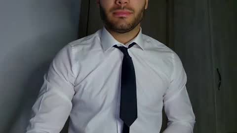 Snapshot of justynxxx1 chatting on April 5, 2026, 9:23 pm Justin online show from April 5, 2026, 9:23 pm