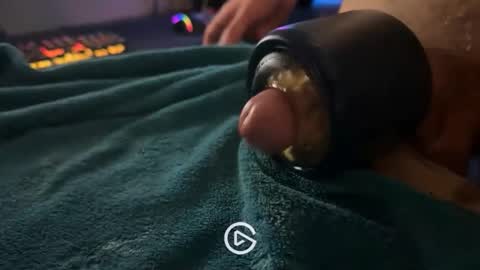 juuxxii online show from April 30, 2026, 6:58 pm