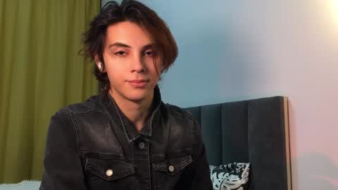 Snapshot of k0sta_32 chatting on January 17, 2025, 10:23 pm  k0sta online show from January 17, 2025, 10:23 pm