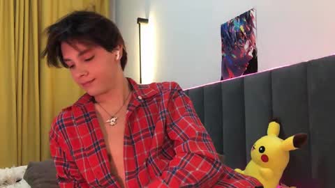 Snapshot of k0sta_32 chatting on February 24, 2025, 2:08 am  k0sta online show from February 24, 2025, 2:08 am