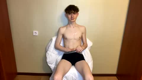 Snapshot of k1tty_b0y chatting on December 28, 2024, 2:54 am k1tty b0y online show from December 28, 2024, 2:54 am