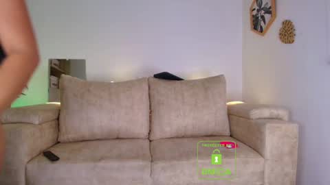 Kayli online show from April 21, 2026, 2:51 am