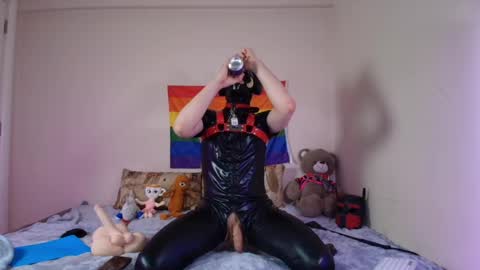 Alex online show from April 16, 2026, 9:39 pm