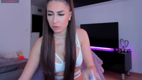 Snapshot of k_chic1 chatting on March 5, 2025, 9:38 am k_chic1 online show from March 5, 2025, 9:38 am