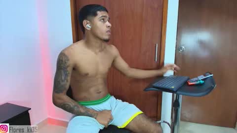 Snapshot of k_florez chatting on February 21, 2026, 9:10 am k_florez online show from February 21, 2026, 9:10 am