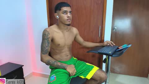 Snapshot of k_florez chatting on February 22, 2026, 7:23 pm k_florez online show from February 22, 2026, 7:23 pm