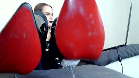 Snapshot of k_queen36 chatting on January 12, 2026, 12:32 pm k_queen36 online show from January 12, 2026, 12:32 pm