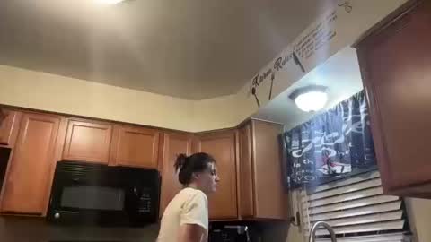 Snapshot of kaceelynn chatting on October 12, 2025, 11:37 pm Kac online show from October 12, 2025, 11:37 pm