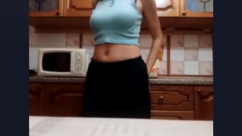 Snapshot of kacilangowski chatting on October 20, 2025, 3:34 pm Nika online show from October 20, 2025, 3:34 pm