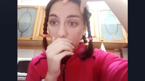 Snapshot of kacilangowski chatting on October 22, 2025, 4:29 pm Nika online show from October 22, 2025, 4:29 pm