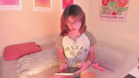 Snapshot of kai_novoa chatting on October 15, 2025, 8:31 pm Kai Novoa online show from October 15, 2025, 8:31 pm