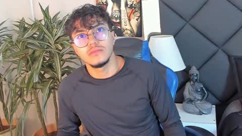 kai_storn online show from April 12, 2026, 11:37 am