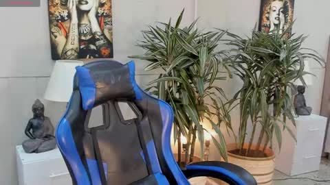 kai_storn online show from June 3, 2026, 2:33 pm