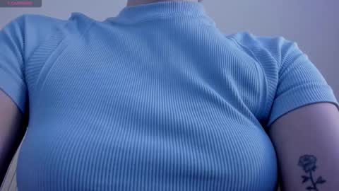 Kaia Ferreira online show from November 23, 2025, 12:38 pm