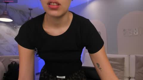 Kaia Ferreira online show from December 21, 2025, 11:39 am