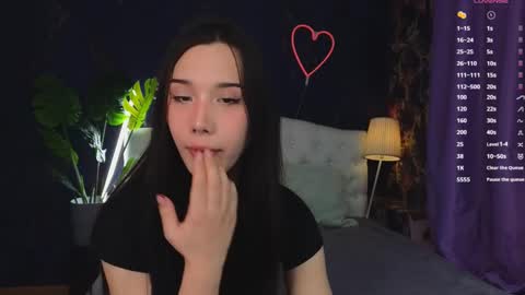 Kaia Monday Thursday FridaySaturdaySunday online show from March 9, 2025, 4:44 pm