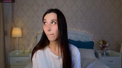 Kaia Monday Thursday FridaySaturdaySunday online show from October 12, 2025, 1:10 pm