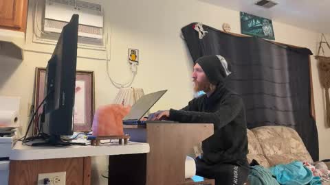 Kaiku77 online show from February 11, 2026, 7:08 pm