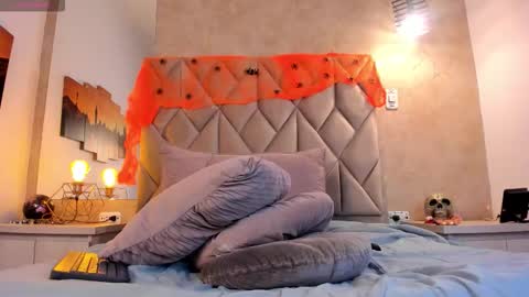 Kailin online show from October 29, 2025, 1:02 pm